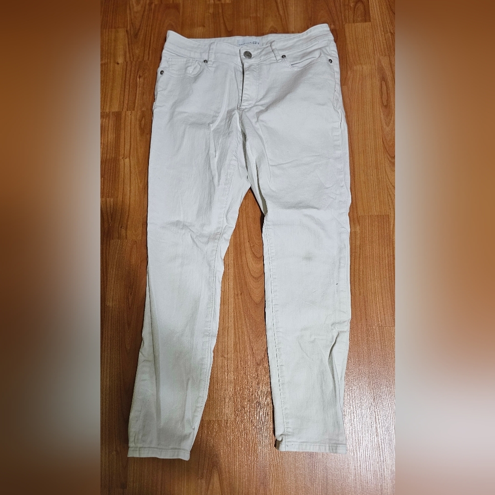 Women's White Jeans